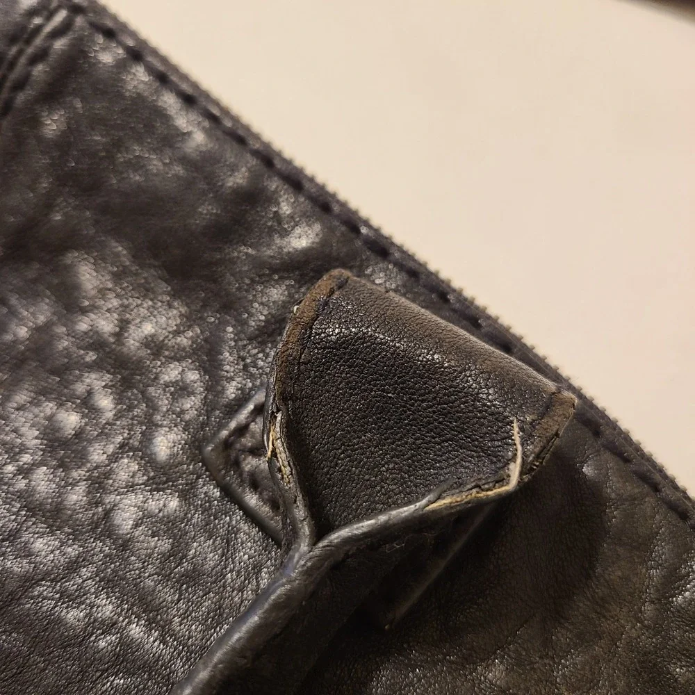 Fossil Black Slouchy Leather Fold‎ Over Cargo Purse Bag Sade Noire Dark Academia